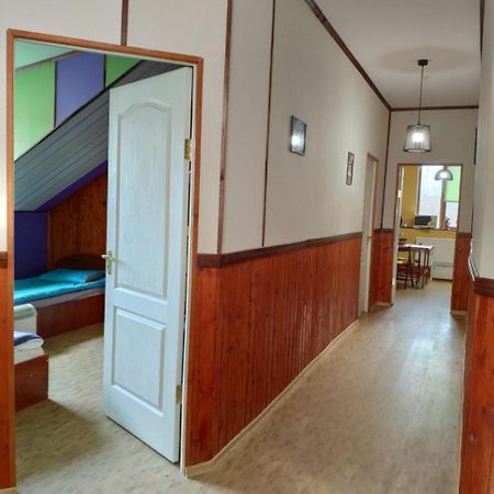מוקצ'בה Hostel Vokzal מראה חיצוני תמונה